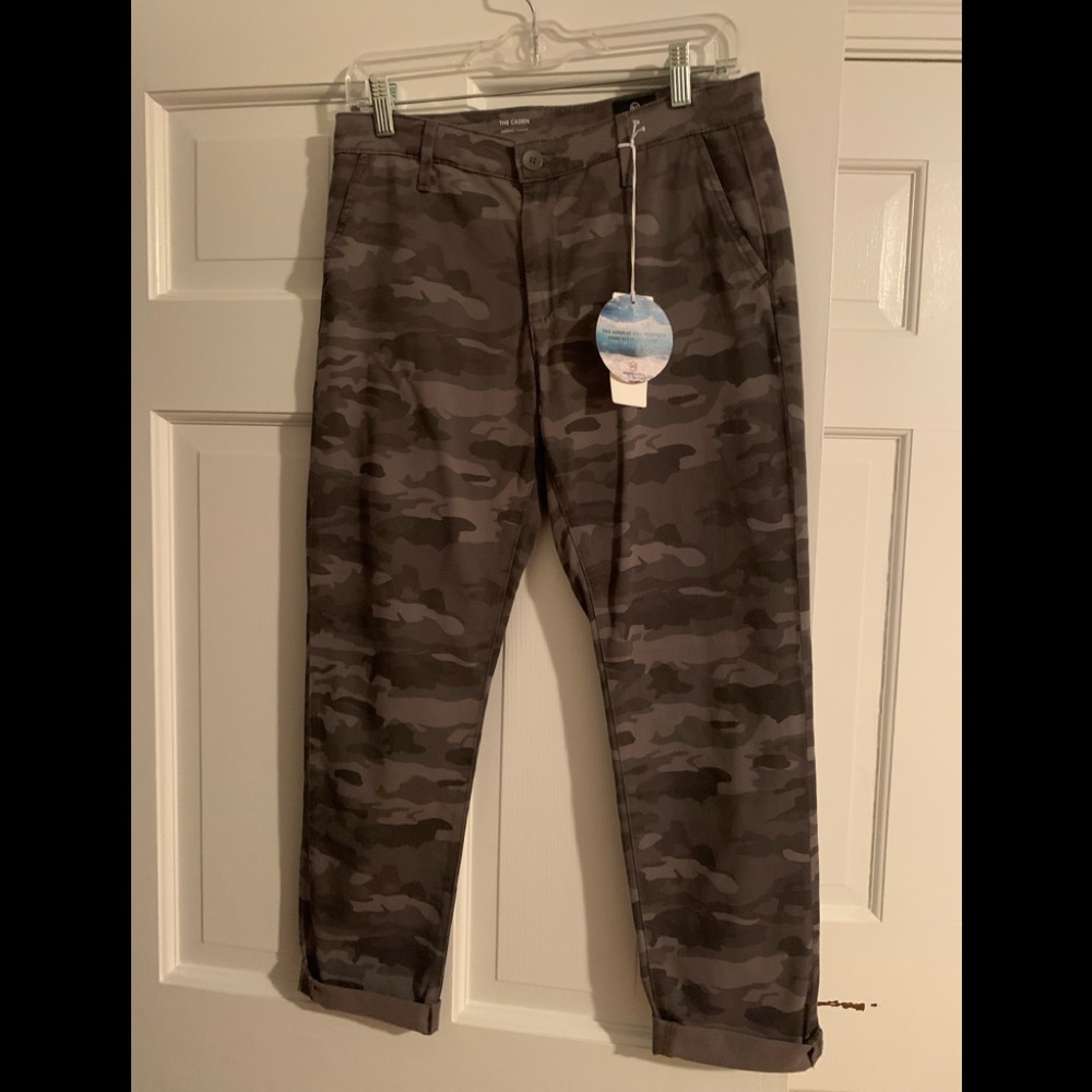 AG the Caden camo pant new with tickets